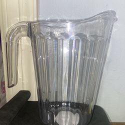Plastic pitchers/jarras Plástico 