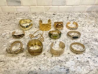 Bracelets gold tone jewelry lot of 12