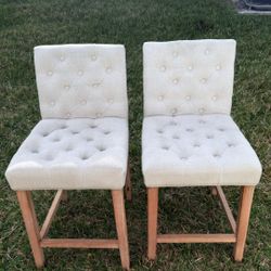 Selling 2 Beautiful Bar Stools 