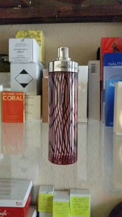 Pariz hilton 3.4oz 100.ML prepárese para navidad con sus regalos yo vendo perfumes auténticos