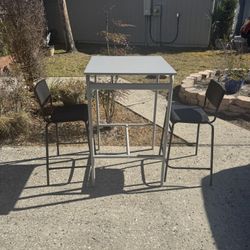 IKEA Bar stool with backrest And Bar table