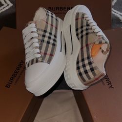 BURBERRY SHOES