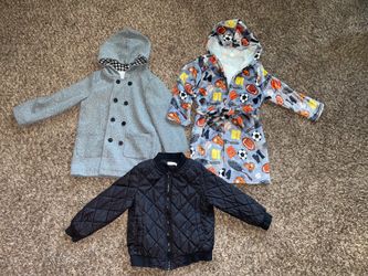 Children’s Coat/Jacket/Robe Size 5 (Children’s)