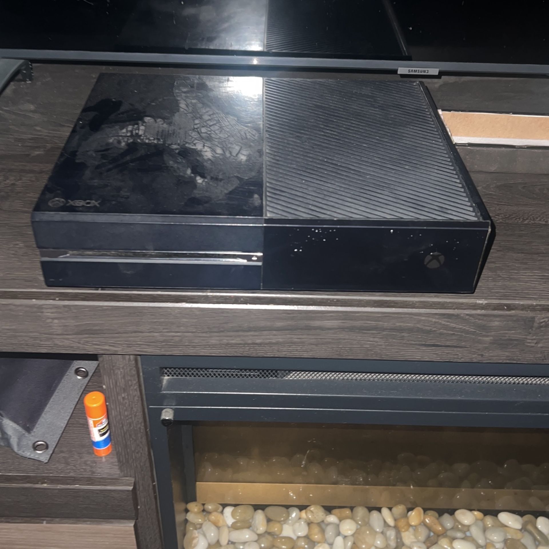 Xbox 1 One With Games Included And Controller