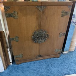 Antique Korean Tansu dry bar liquor cabinet