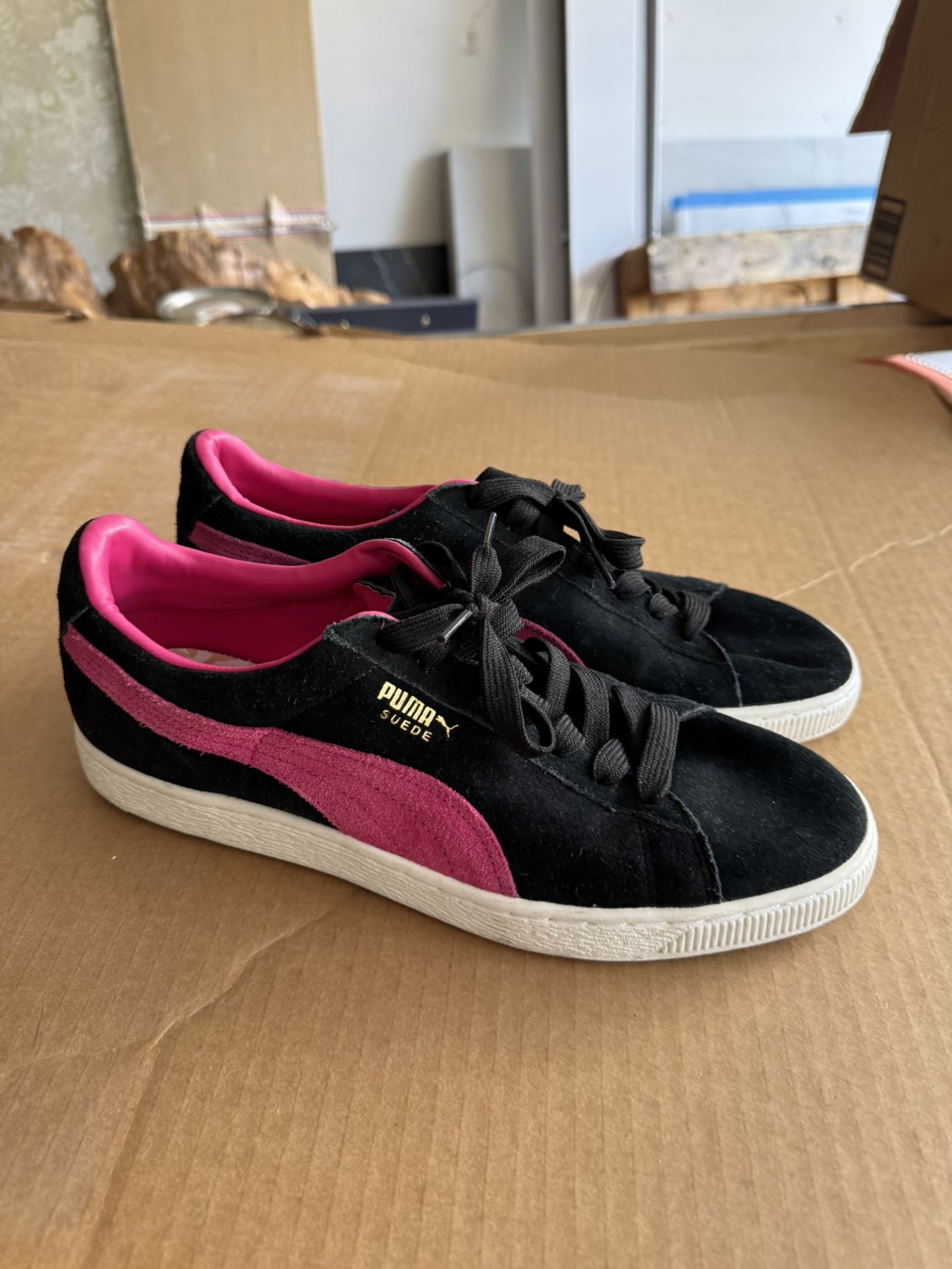 Men’s 10.5 Puma Shoes