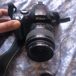 Nikon D40