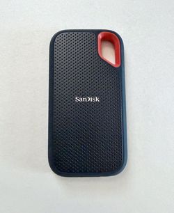 SanDisk Extreme Portable SSD 1TB – 1050MB/s, USB-C + Adapter