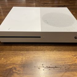 Xbox One S (Used)