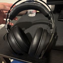 Razer Nari Essential Wireless Gaming Headset