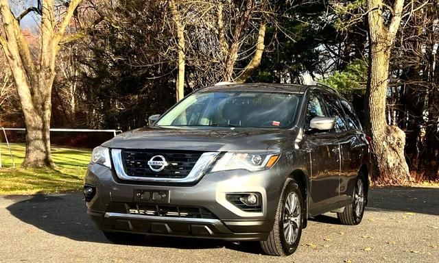 2017 Nissan Pathfinder