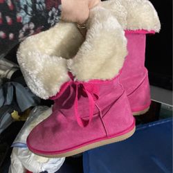 Size 8 pink fleece UGG type boots
