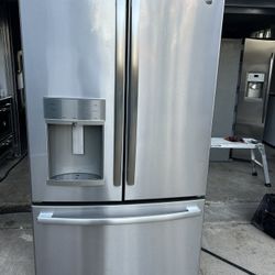 French Doors Refrigerator 36”