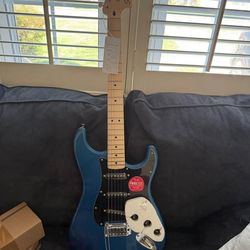 New Fender Squier Stratocaster Lake Placid Blue