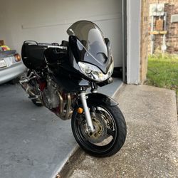 02 Bandit 600