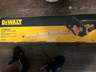 dewalt trimmer 22in