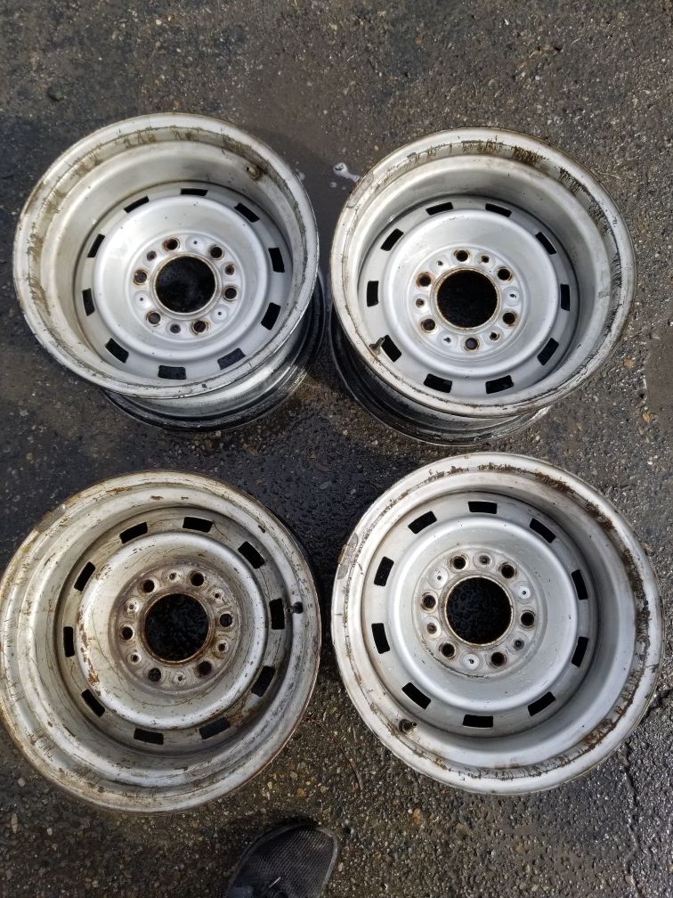 early 90s 15x8 6 lug rally wheels chevrolet for Sale in Hanford, CA ...