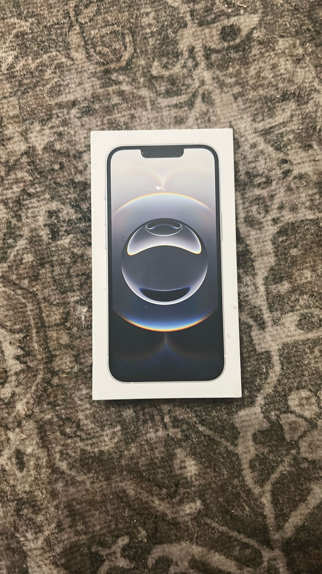 iPhone 16e