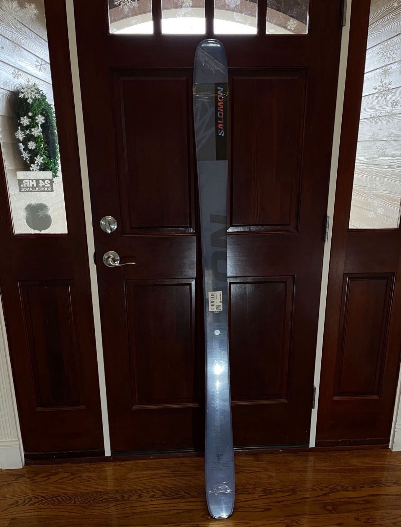 New - Salomon QST 92 Skis