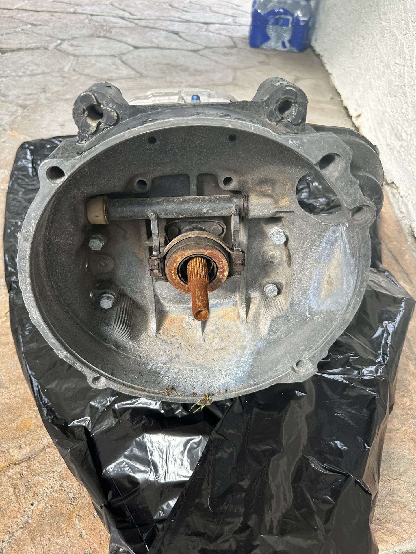 VW Bus transmission 6 Rib for Sale in Diamond Bar, CA OfferUp