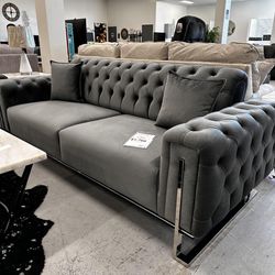 Beautiful Button Tufted Black Color Sofa And Loveseat