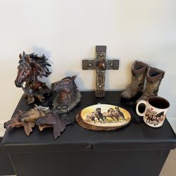 Horse Figurines And Collectibles
