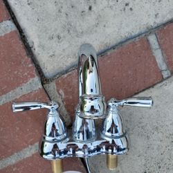 Bathroom Sink Fixtures