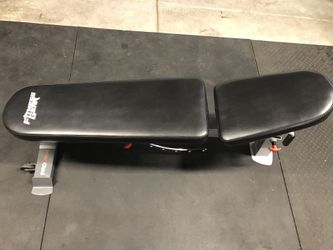 Selling a lightly used Fitness Gear PRO UB600 Utility FID Weight