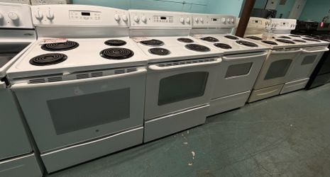 WIDE SELECTION OF ELECTRIC STOVES W/ COILS, IN EXCELLENT CONDITION 