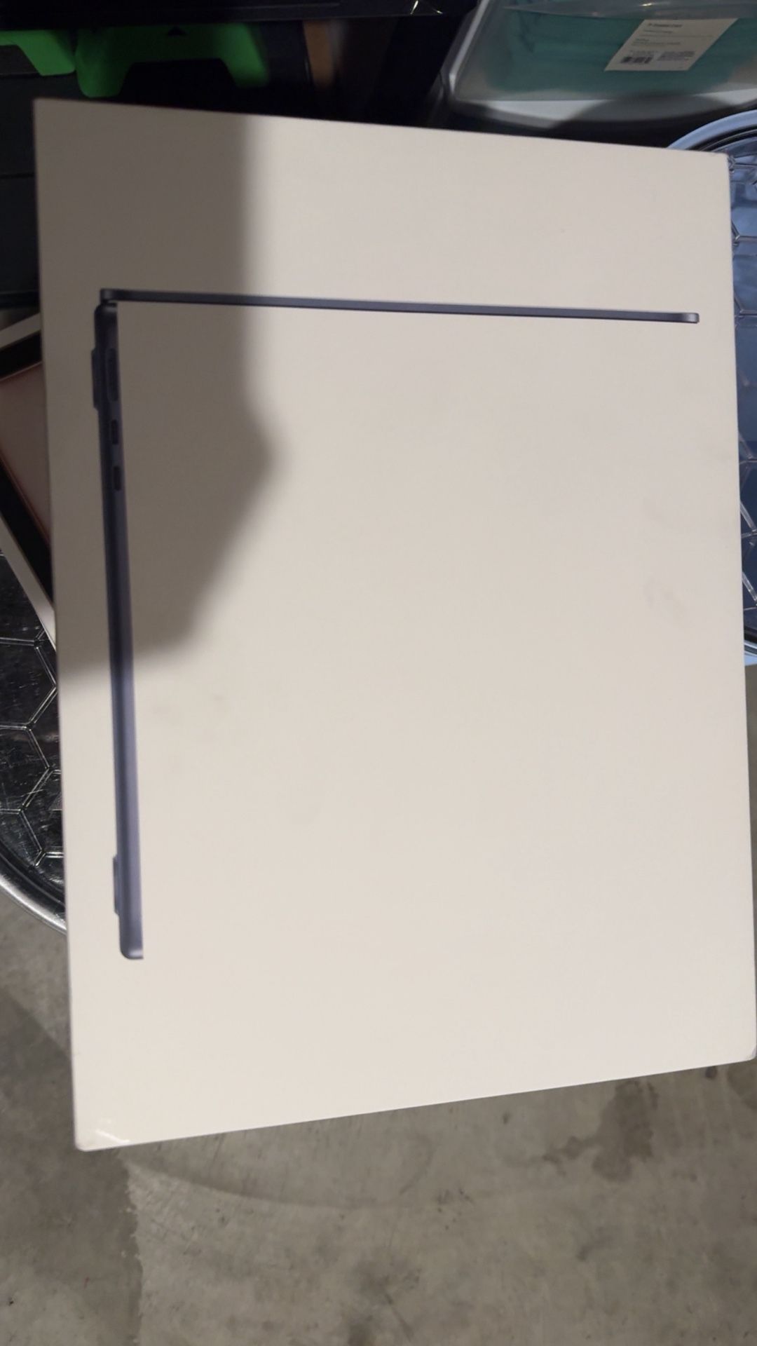 MacBook Air 13” M4 chip 