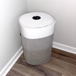 Blueair Air Purifier – Like New, Modern Design, Works Perfectly