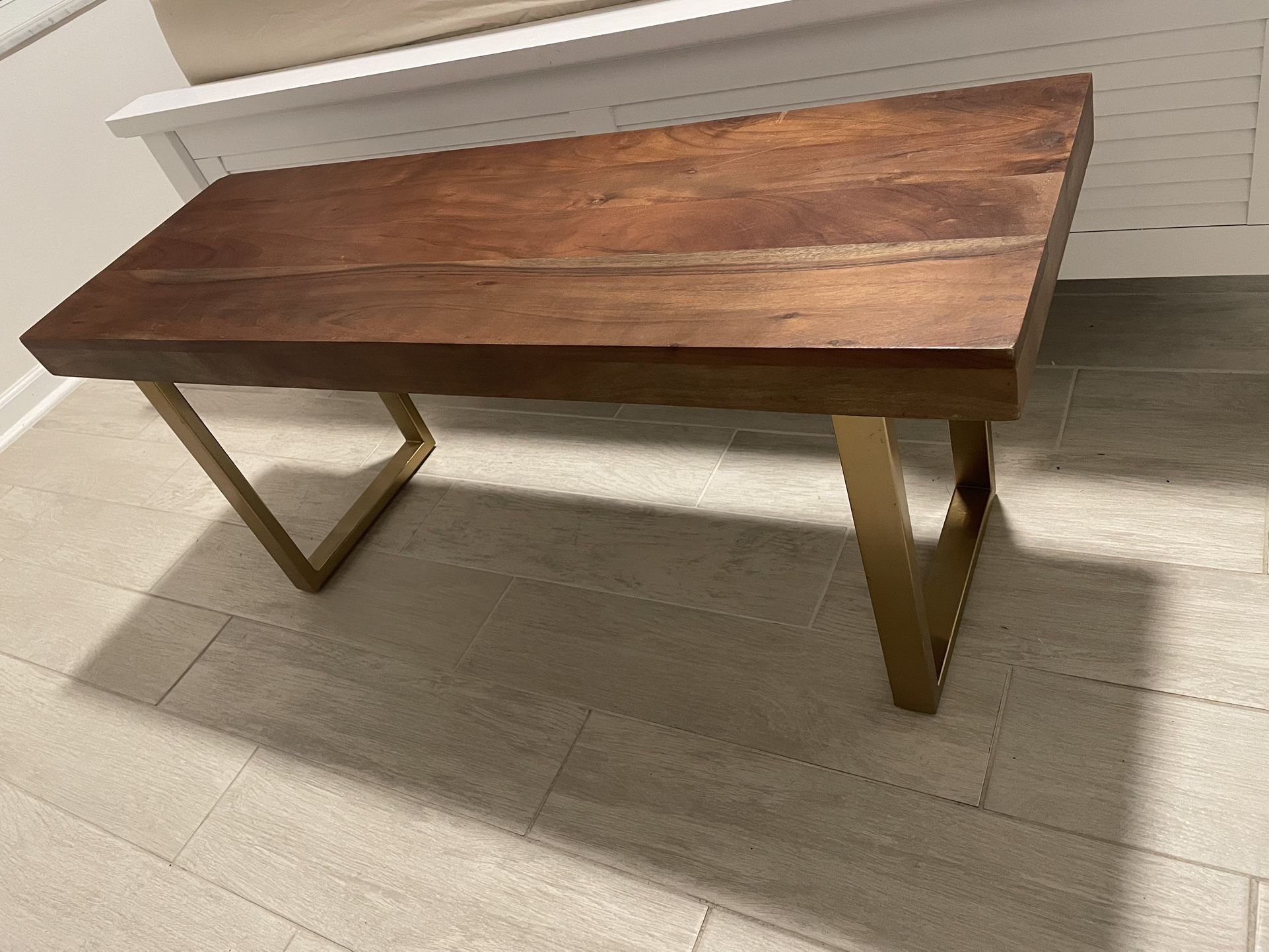 Solid wood ottoman, new excellent condition 43” long and 15” wide