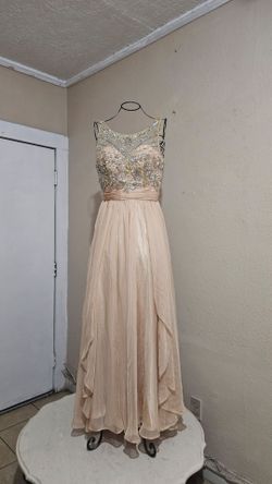 Beautiful Prom cream color dress size small