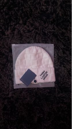 White beanie