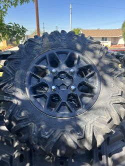 5 Can am Tires stocks , Polaris razor
