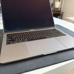 MacBook Pro 13” (A2159) – NOT TURNING ON / For Parts or Repair 
