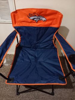 NFL FOOTBALL DENVER BRONCOS FOLD UP CHAIR.