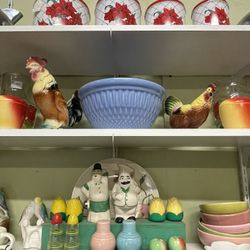 Vintage Mid Century Dish ware Pyrex Pottery Etc.
