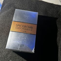 Spicebomb Viktor&rolf Cologne