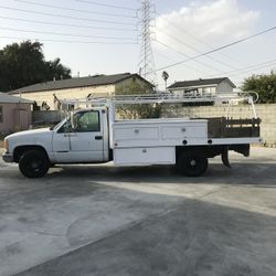 Chev. 2000 3500