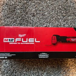 Milwaukee  M12 Fuel 