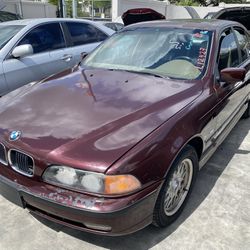 1998 BMW 528i FOR PARTS ONLY 