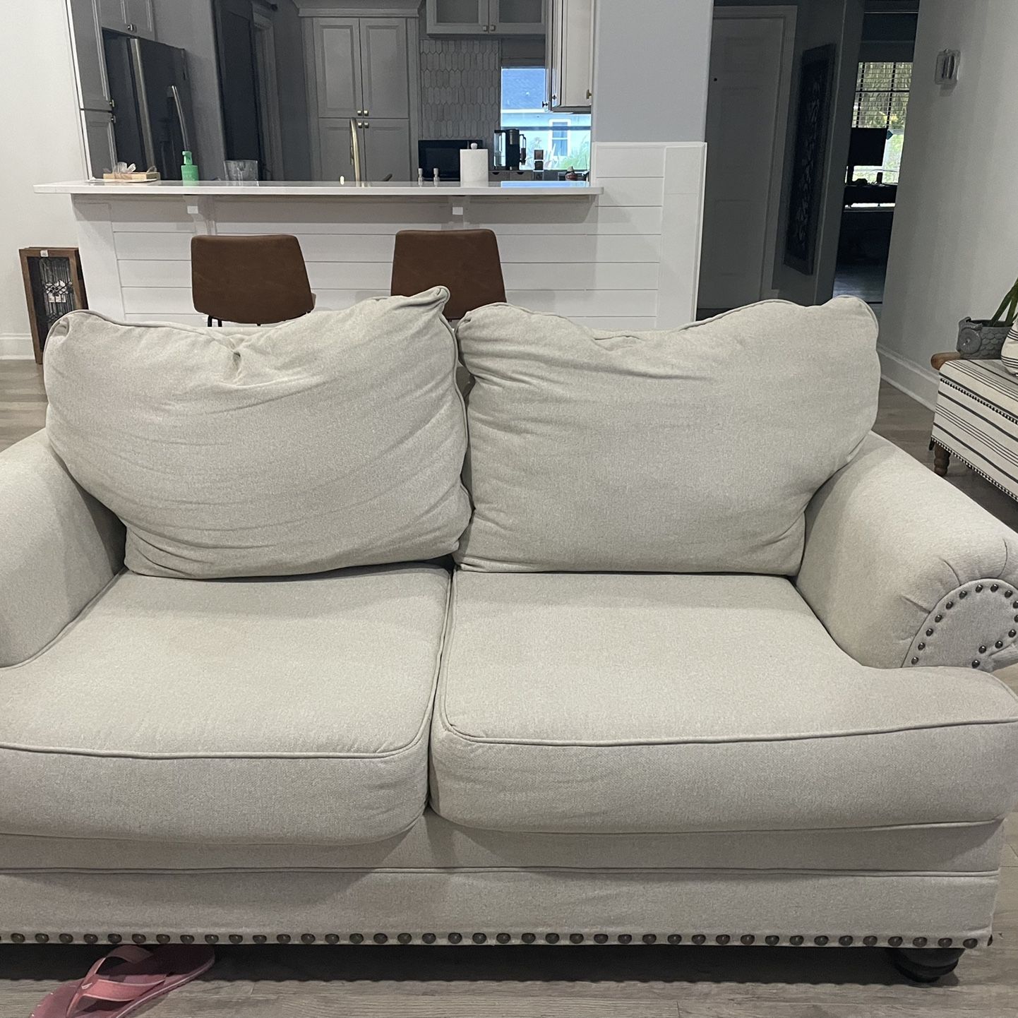 Ashley Cloverfield Sofa Baci Living Room