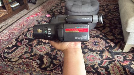 Sony Video 8 Handycam Camcorder CCD-FX730V