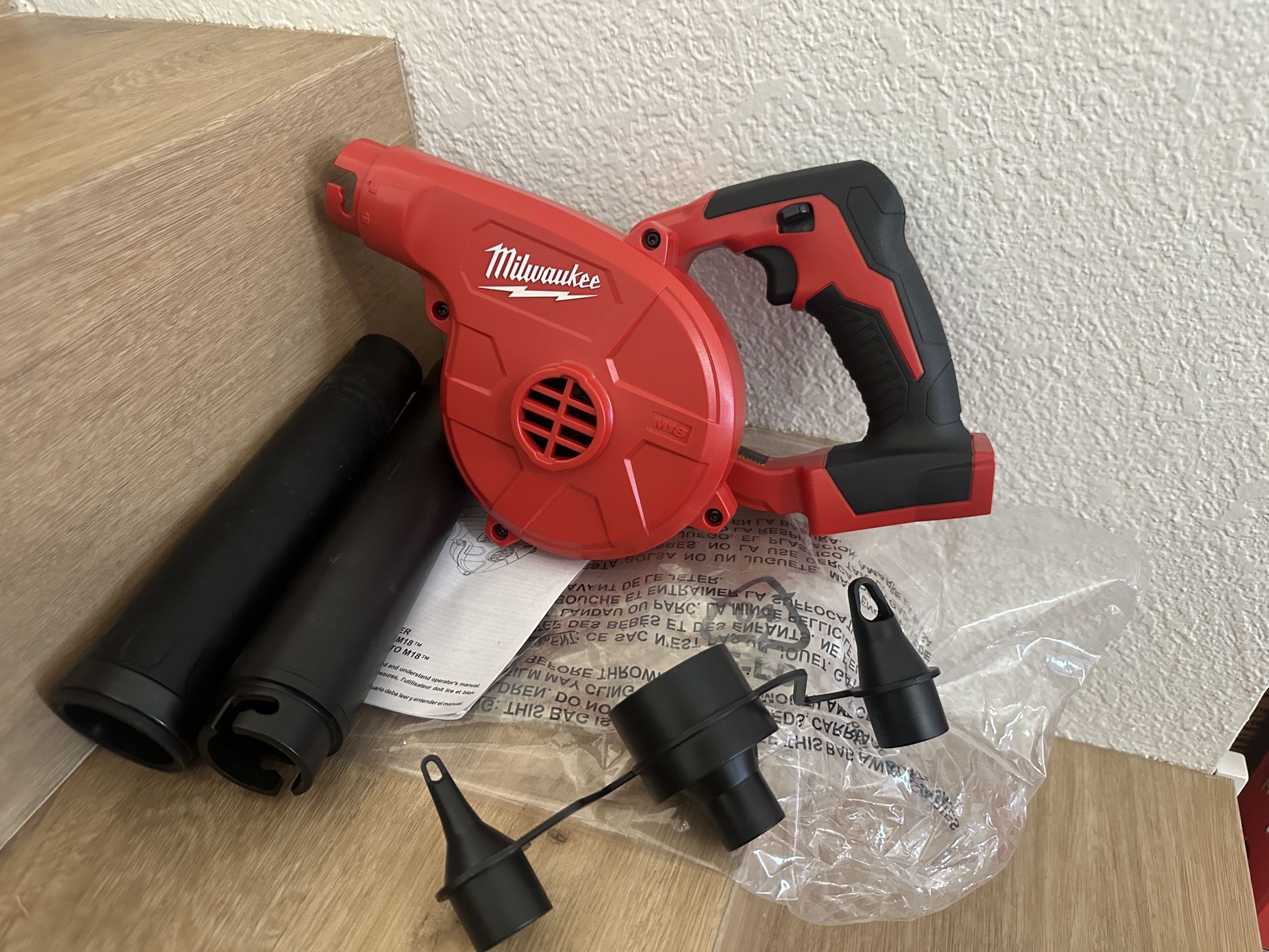 Milwaukee M18 Compact Jobsite Blower (new)