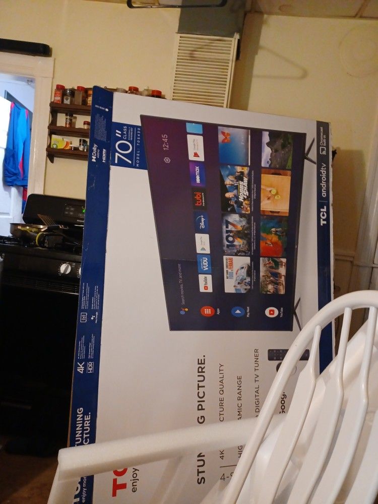 Bran New Never Useem. Tcl 70 Inch