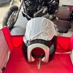 New motorcycle windshield $70 obo