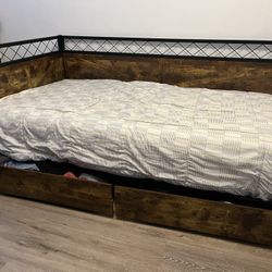 Twin Corner Bed With Mattress