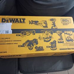 DE Walt