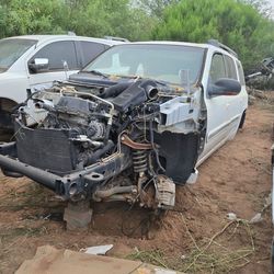 Parting out only 03 gmc envoy